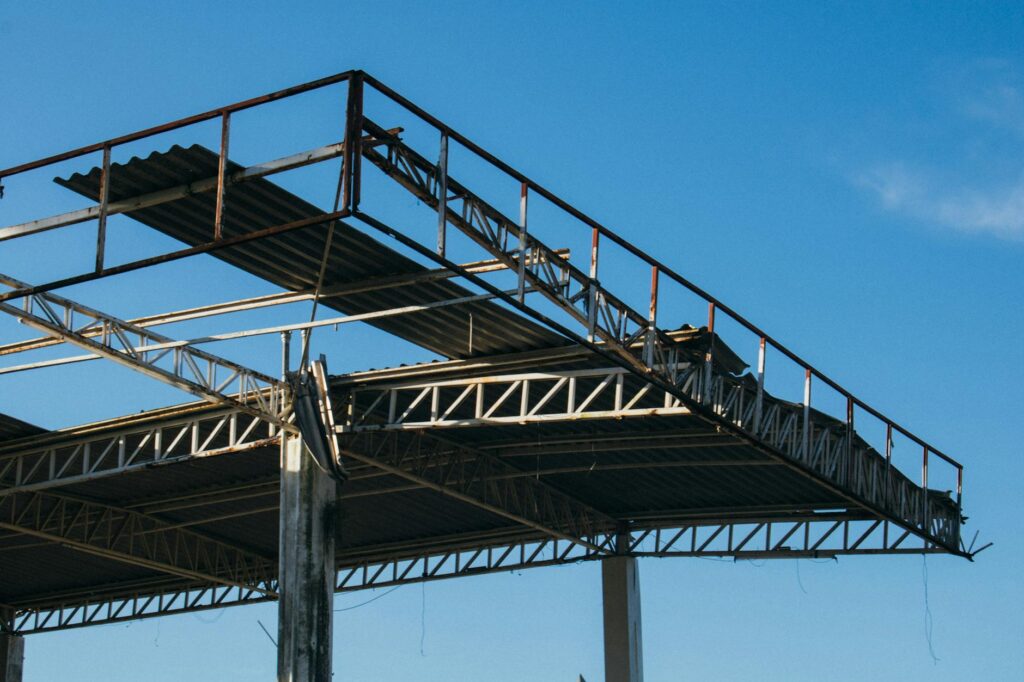 D Metal Roofing Advantages for Commercial Projects